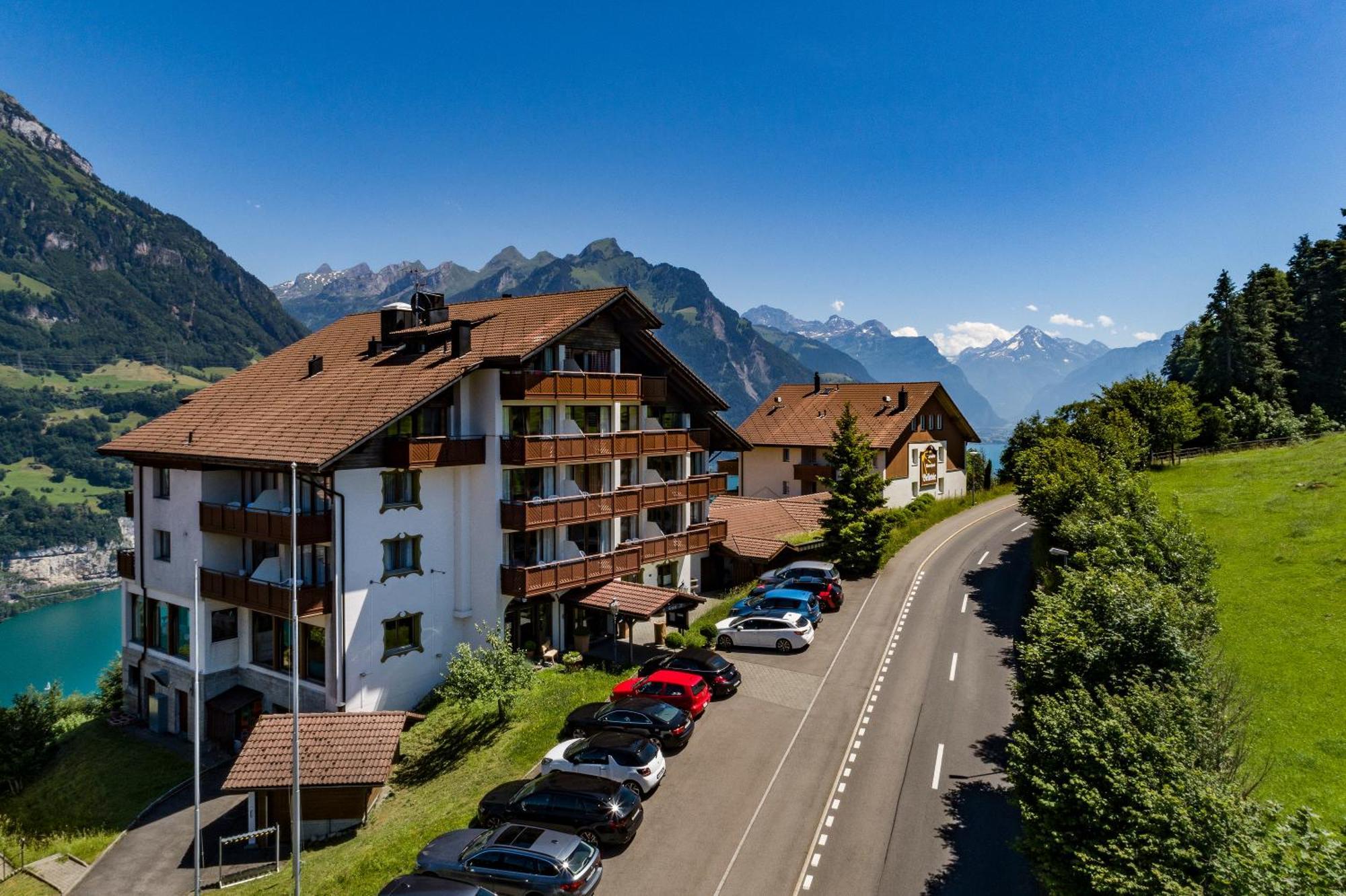 Ferienwohnungen Hotel Bellevue Seelisberg Esterno foto